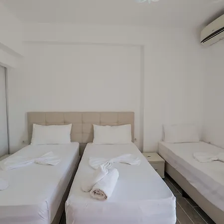 Sunrays 3* Sarandë