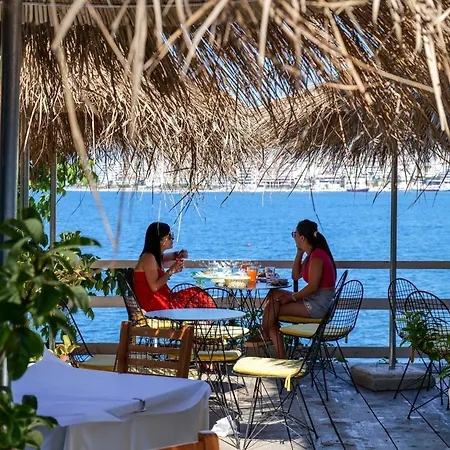 Sunrays Saranda