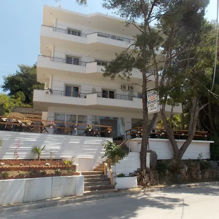 Sunrays 3* Sarandë