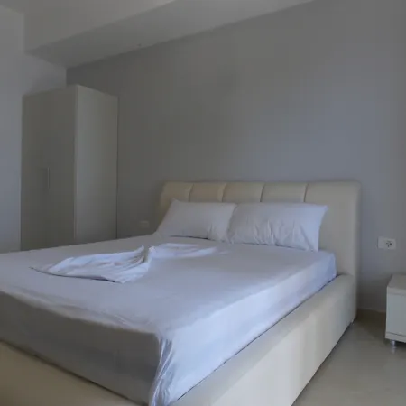 Sunrays Hotel