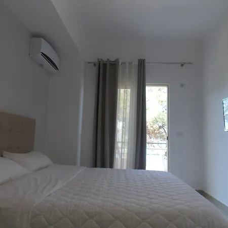 Sunrays 3* Sarandë