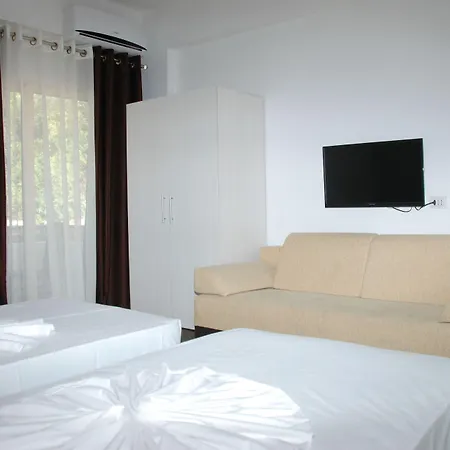 Sunrays 3* Sarandë