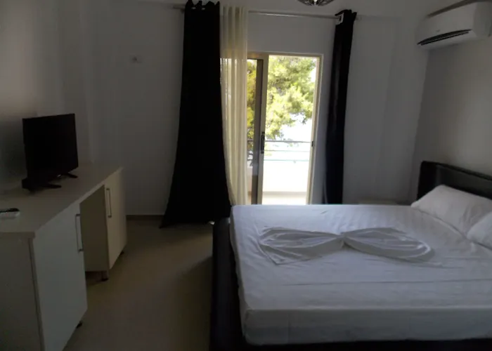 Sunrays Otel Saranda