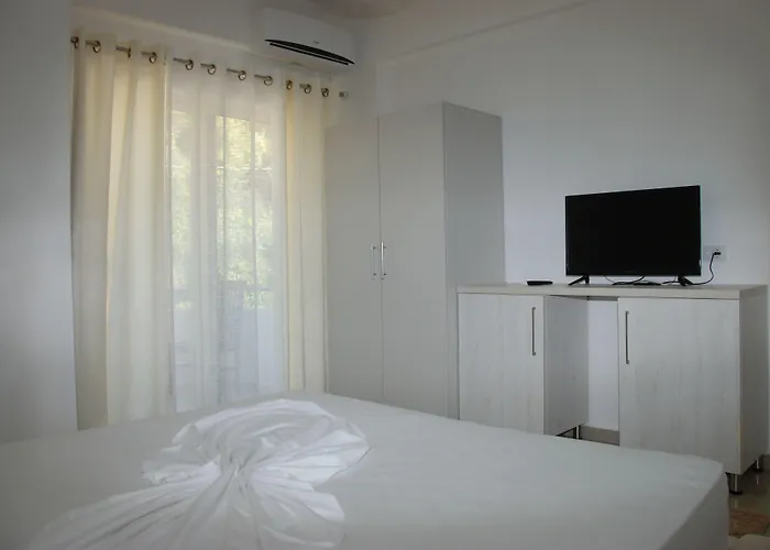 Sunrays Otel Saranda