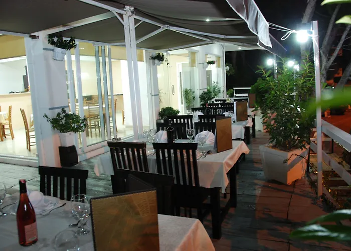 Sunrays Otel Saranda