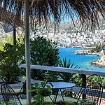Sunrays Hotel Sarandë