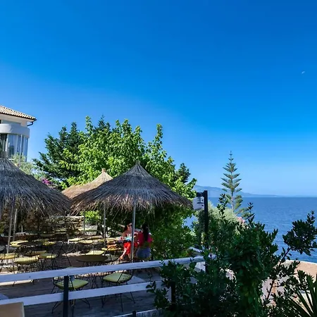 Sunrays 3* Sarandë