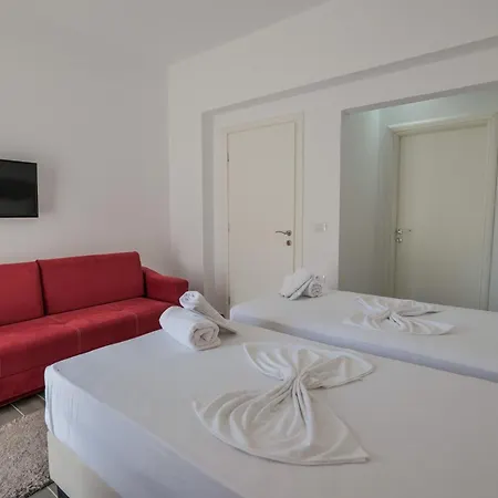 Sunrays Hotel