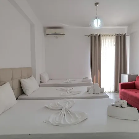 Sunrays Sarandë
