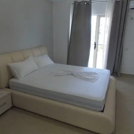 Sunrays Hotel