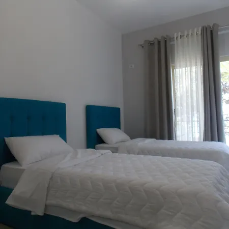 Sunrays Hotel Sarandë