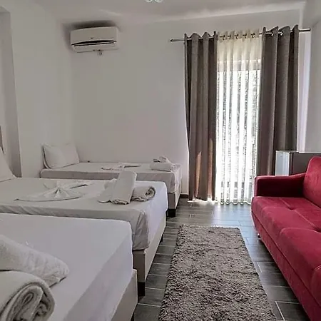 Sunrays Hotel Sarandë