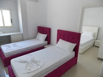 Sunrays Hotel Sarandë