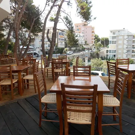 Sunrays Hotel Sarandë
