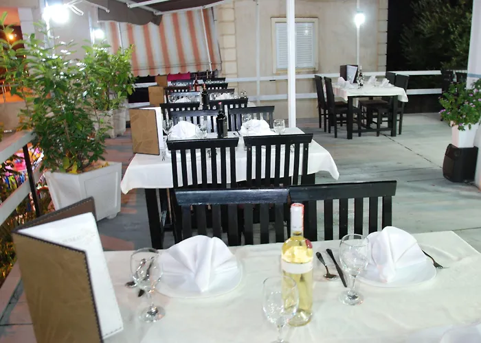 酒店 Sunrays Sarandë