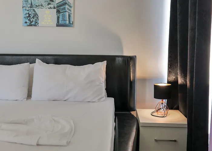 Sunrays Hotel Sarandë